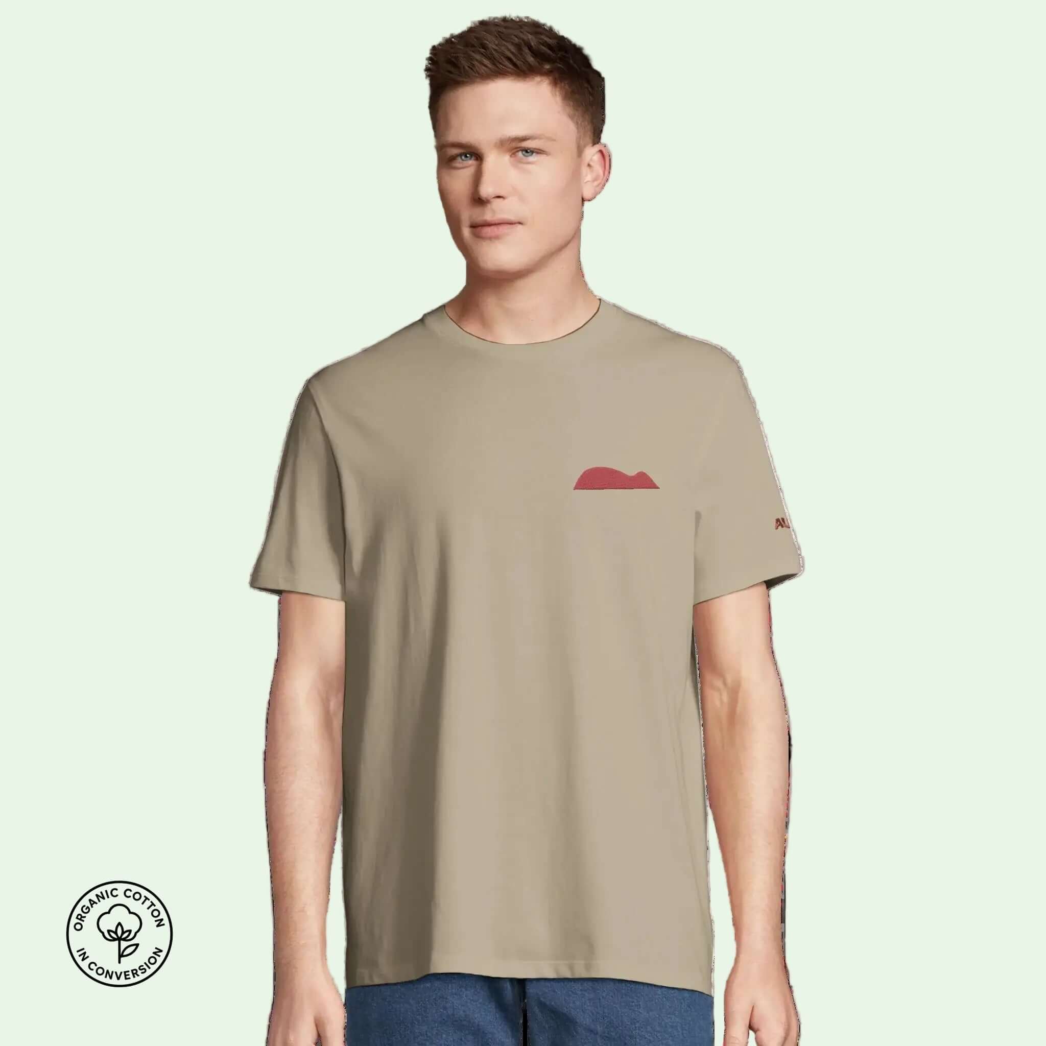 camiseta-algodon-organico-en-conversion-con-raton-de-getaria-bordado-en-el-pecho por Aunti