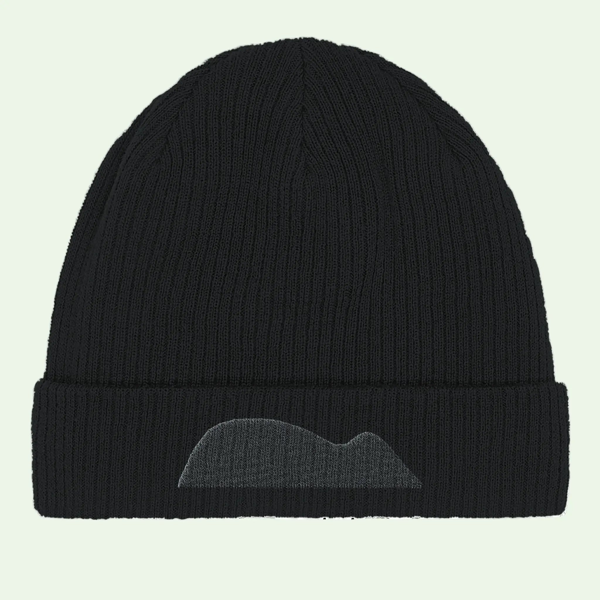 organic cotton beanie in black with mouse of getaria embrodery details in grey by Aunti
