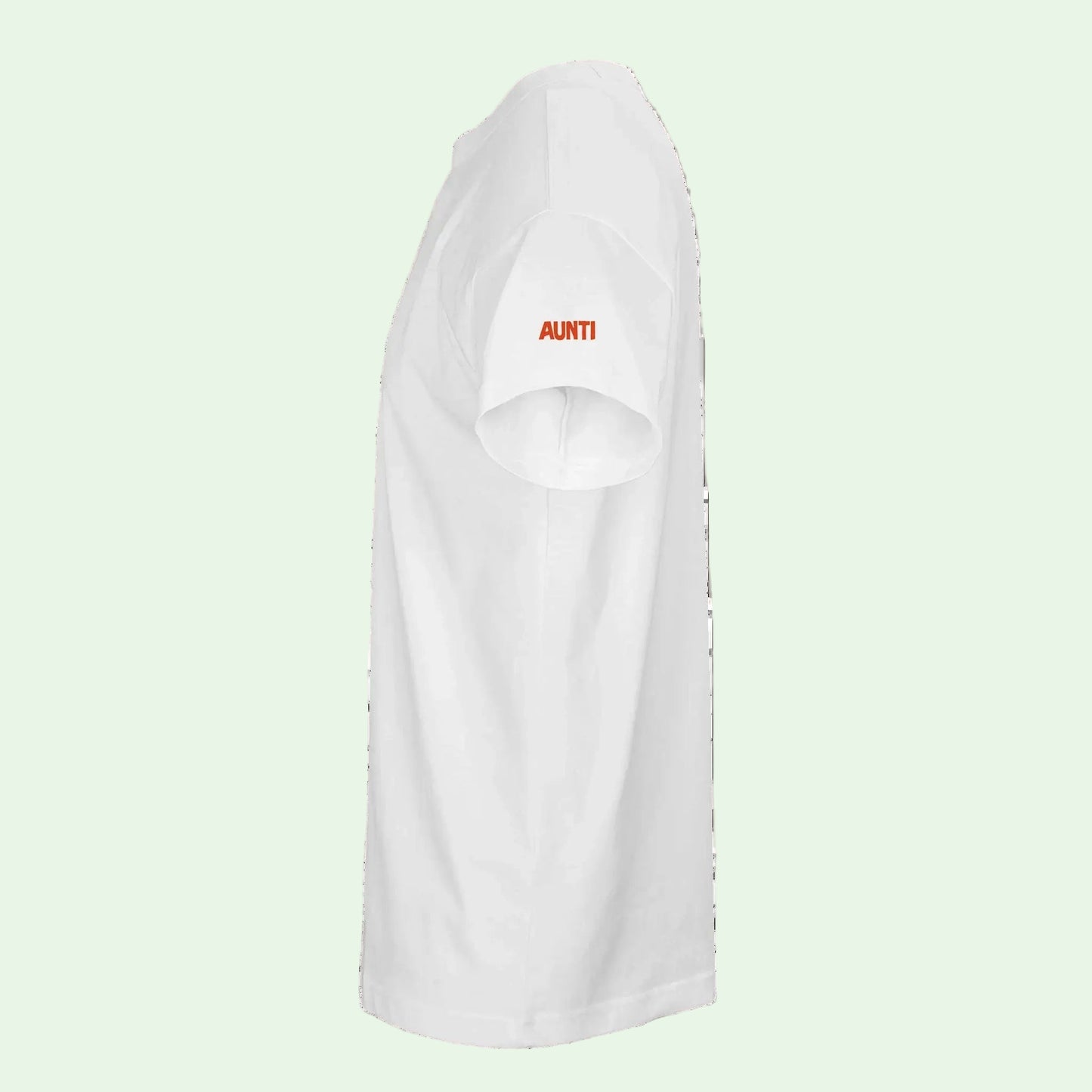 left view of a sustainable t-shrit by AUNTI