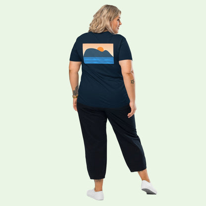 unisex organic cotton t-shirt with mouse of getaria back design by Aunti