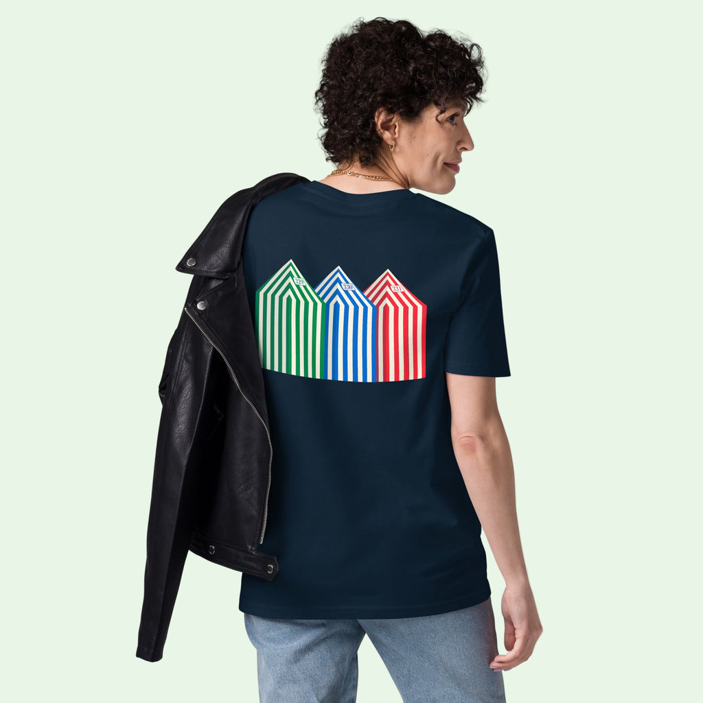 Camiseta ecológica azul marina con diseño de los Toldos de la playa de Zarautz. Moda sostenible Vasca. Aunti